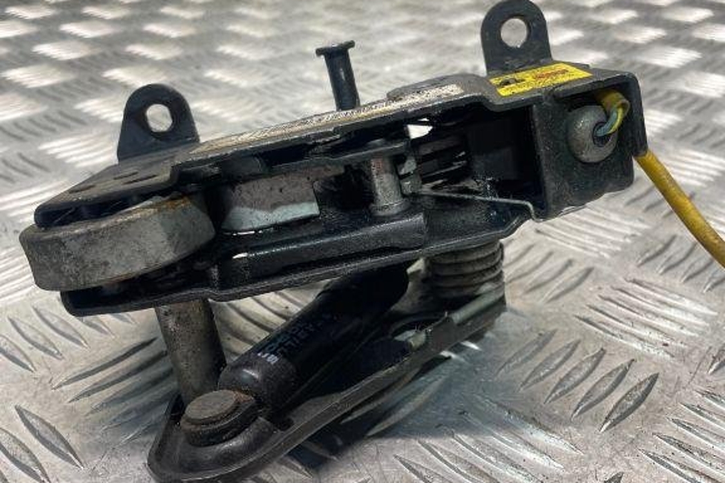 BMW 5 Series F10/F11 (2009-2017) Bonnet Lock 7184442,71444421 32326411