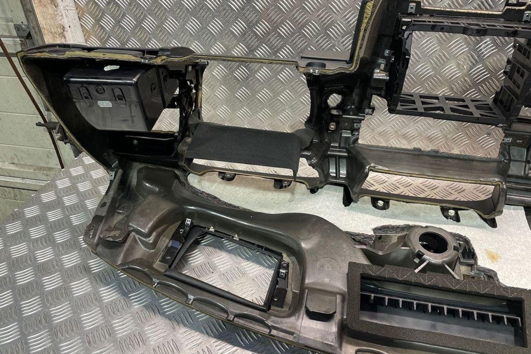 BMW 5 Series E60/E61 (2003-2010) Dashboard 9123695 32327372