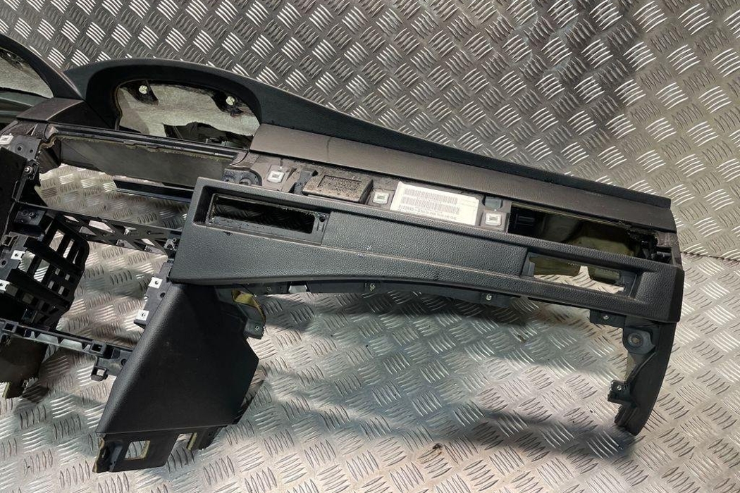 BMW 5 Series E60/E61 (2003-2010) Dashboard 9123695 32327372