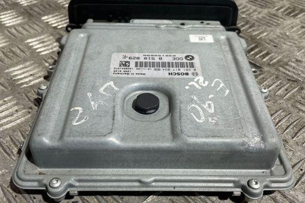 BMW 3 Series E90/E91/E92/E93 (2004-2013) Блок управления двигателем 8510829 32329282