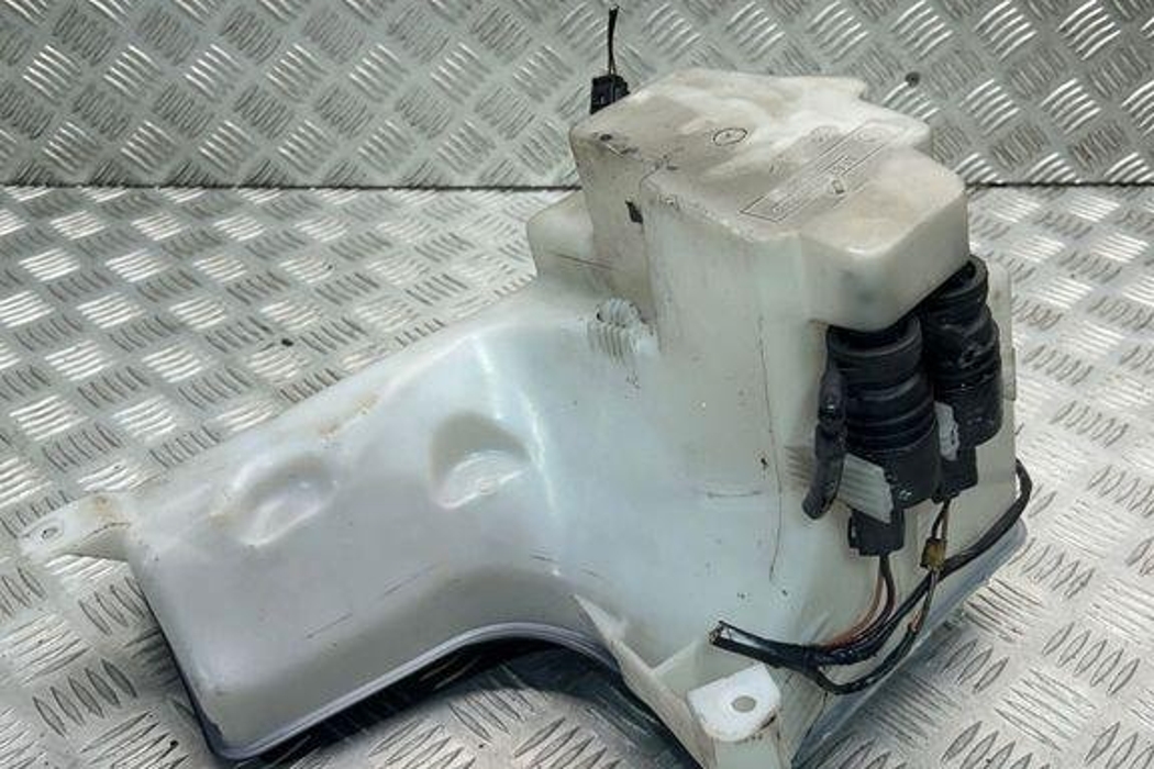 BMW X5 E53 (1999-2006) Window Washer Tank 8252738 32329340