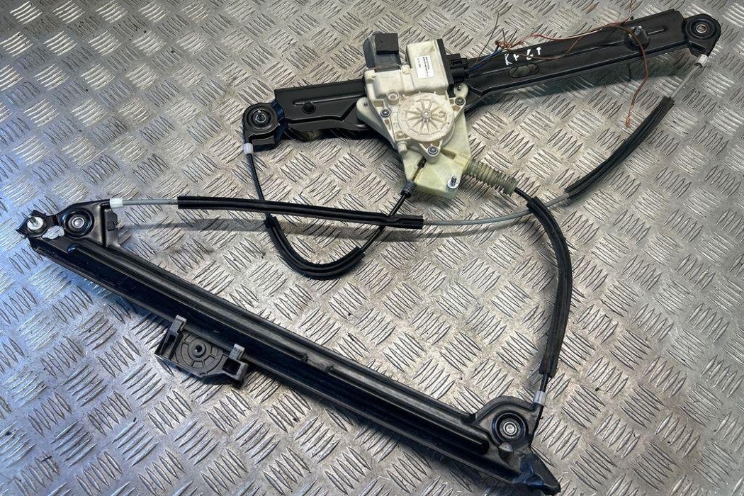 BMW 5 Series Gran Turismo F07 (2010-2017) Стеклоподъемник передней левой двери E007017003 32332165