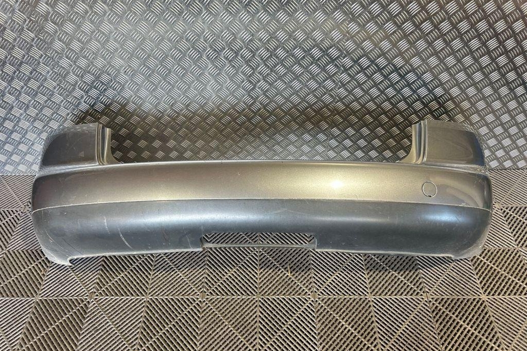 VOLKSWAGEN Touran 1 generation (2003-2015) Бампер задний 1T0807417 32332913