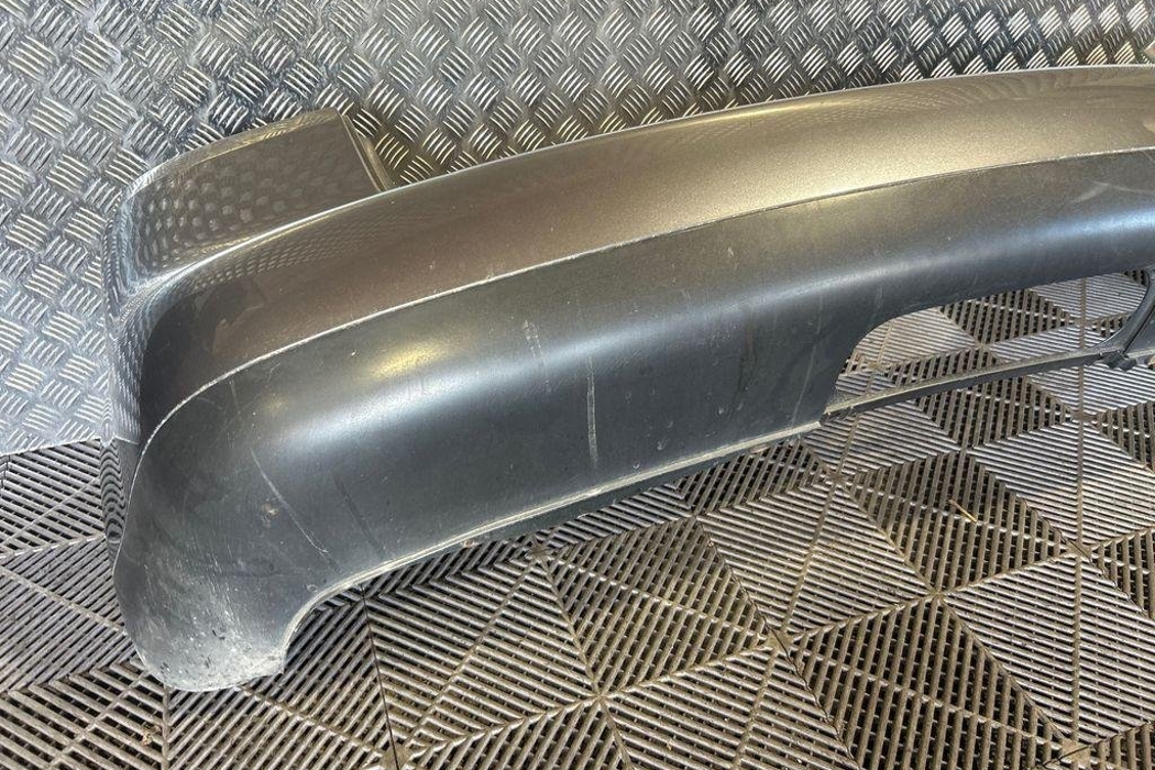 VOLKSWAGEN Touran 1 generation (2003-2015) Бампер задний 1T0807417 32332913
