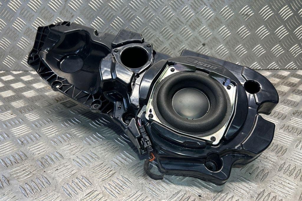 AUDI A6 C6/4F (2004-2011) Subwoofer 4G0035298 32333269