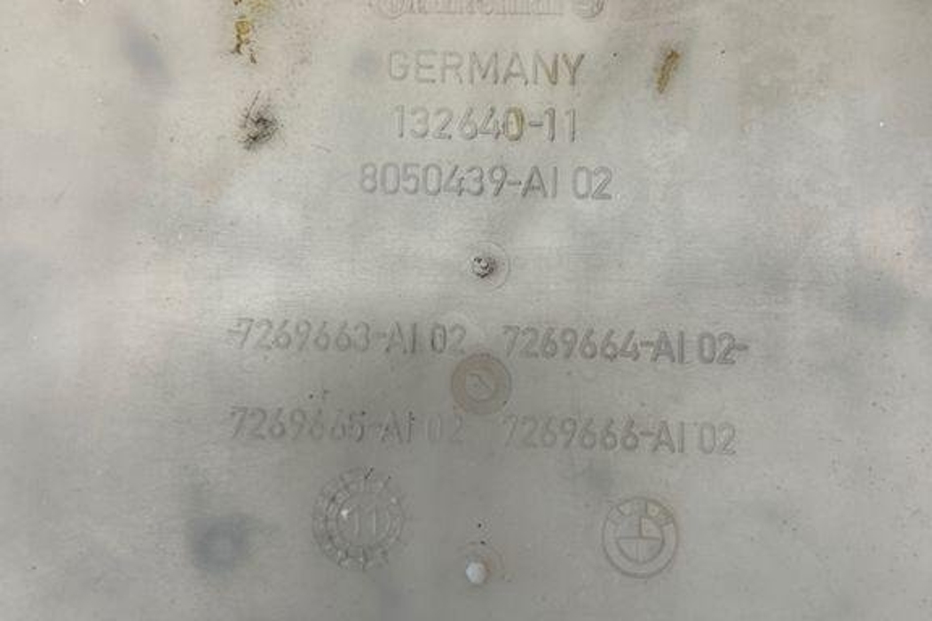 BMW 6 Series F06/F12/F13 (2010-2018) Window Washer Tank 8050439 32336487