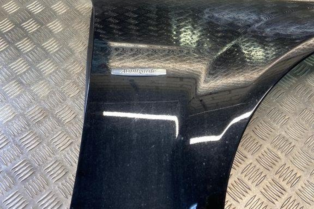 MERCEDES-BENZ C-Class W204/S204/C204 (2004-2015) Крыло переднее правое 32338473