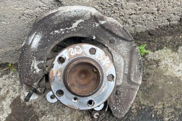 BMW 1 Series F20/F21 (2011-2020) Front Right Wheel Hub 6792286 32325098