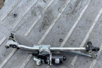 BMW 1 Series E81/E82/E87/E88 (2004-2013) Front Windshield Wiper Mechanism 7193037 32325559