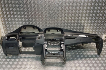 BMW 5 Series E60/E61 (2003-2010) Dashboard 9123695 32327372