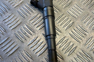 BMW 5 Series E60/E61 (2003-2010) Форсунка 7794435,0445110209 32334284