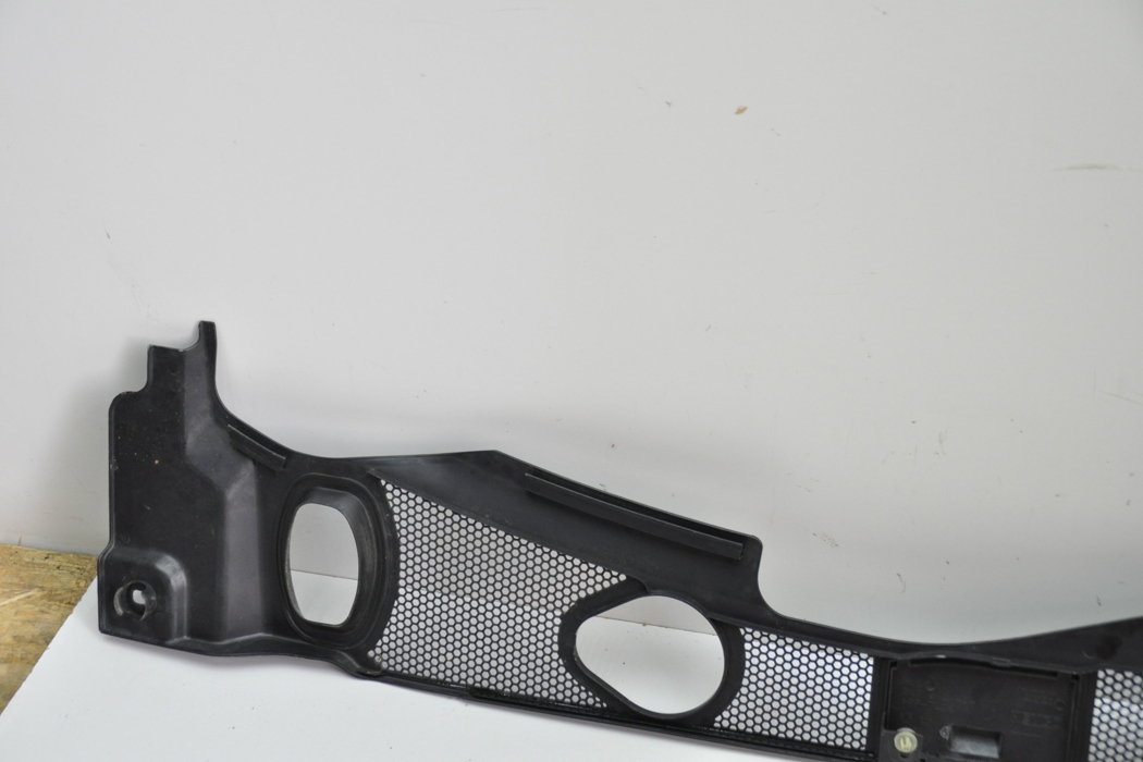 AUDI A4 B8/8K (2011-2016) Front  Wiper Cowl Trim 8K1819447 31560772