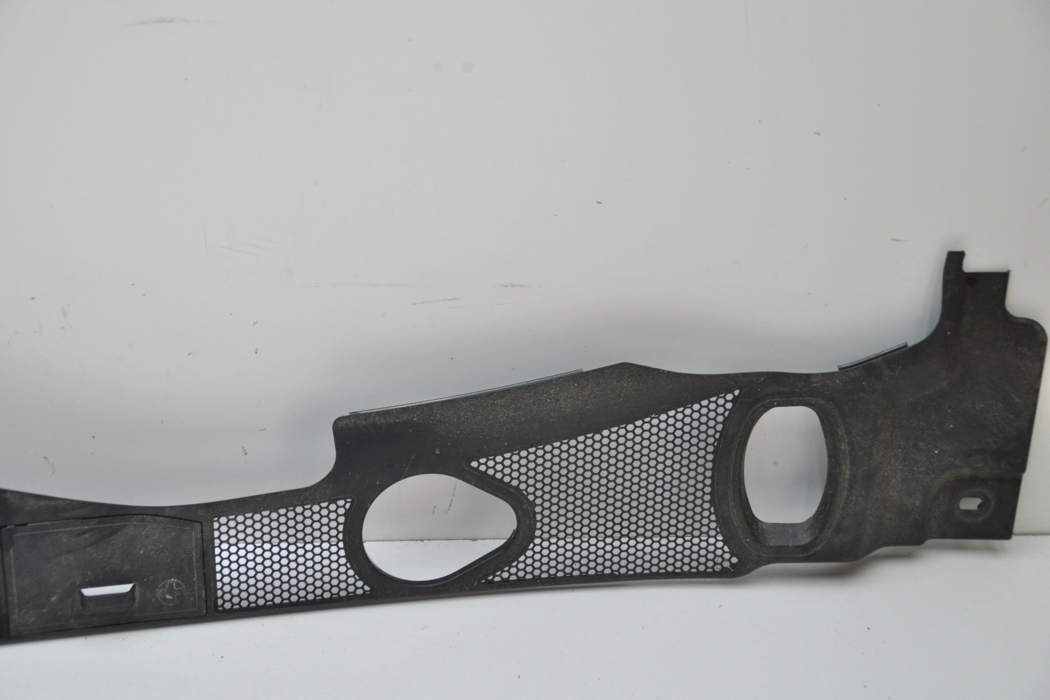 AUDI A4 B8/8K (2011-2016) Front  Wiper Cowl Trim 8K1819447 31560772