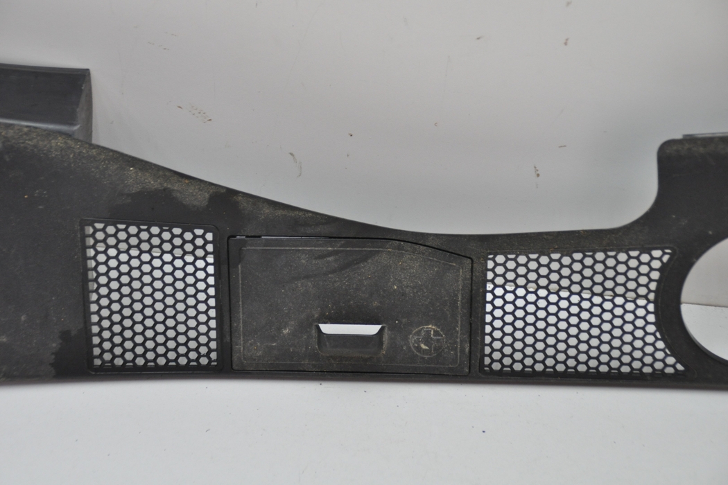 AUDI A4 B8/8K (2011-2016) Front  Wiper Cowl Trim 8K1819447 31560772