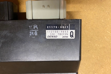 公式写真Ｅ MOTOPARTS 22 - SUZUKI GSXR 750 SRAD ECU CDI SPARK UNIT