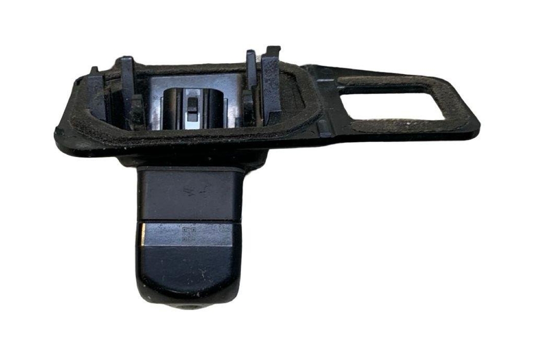 TOYOTA RAV4 4 generation (XA40) (2012-2018) Камера крышки багажника 867B042010,4Y6A01009 30760101