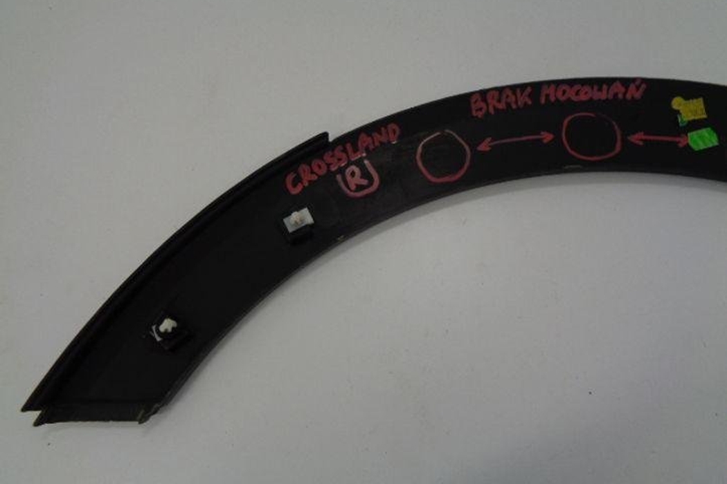 OPEL Crossland X 1 generation (2017-2023) Front Right Fender Molding 13482072 25871920