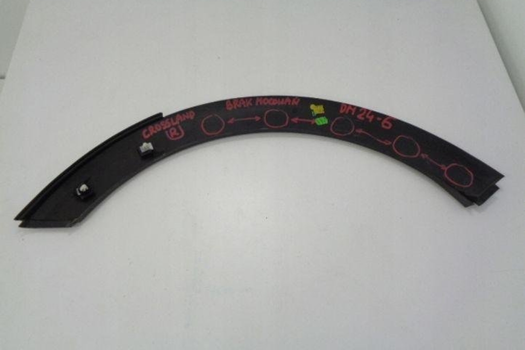 OPEL Crossland X 1 generation (2017-2023) Front Right Fender Molding 13482072 25871920
