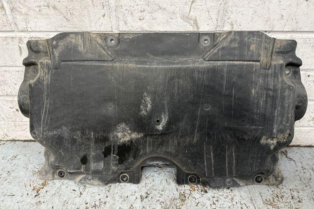 MERCEDES-BENZ C-Class W205/S205/C205 (2014-2023) Rear Middle Bottom Protection 22195591