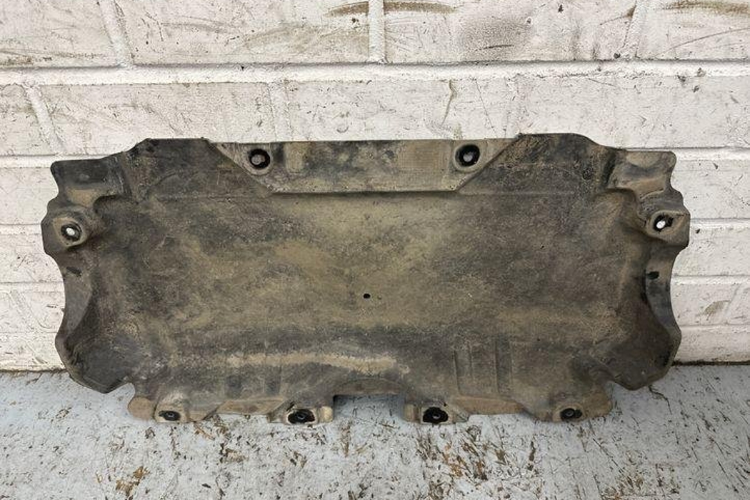 MERCEDES-BENZ C-Class W205/S205/C205 (2014-2023) Rear Middle Bottom Protection 22195591