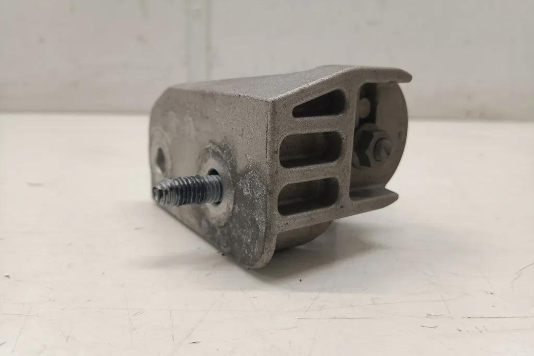 MERCEDES-BENZ C-Class W206 (2021-2023) Exhaust Hanger Bracket A2064904002 26757287