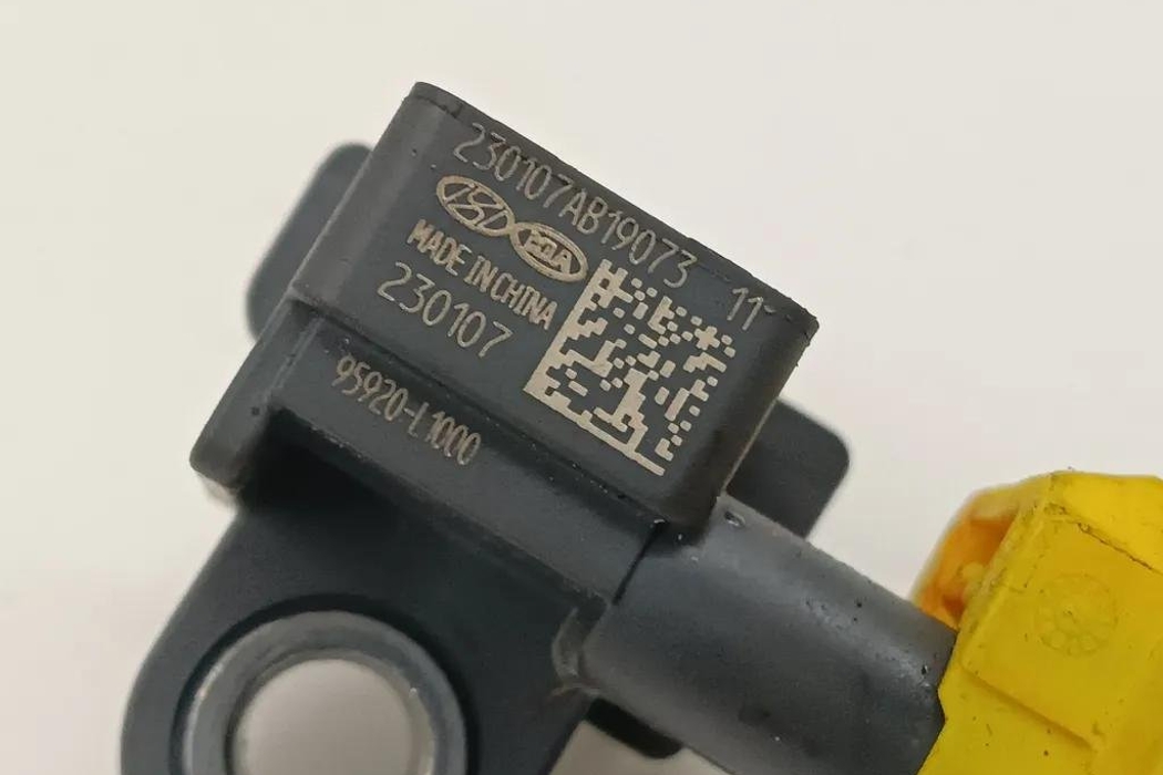 HYUNDAI IONIQ 5 1 generation (2021-2023) Left Side Impact Sensor 95920L1000 26809311