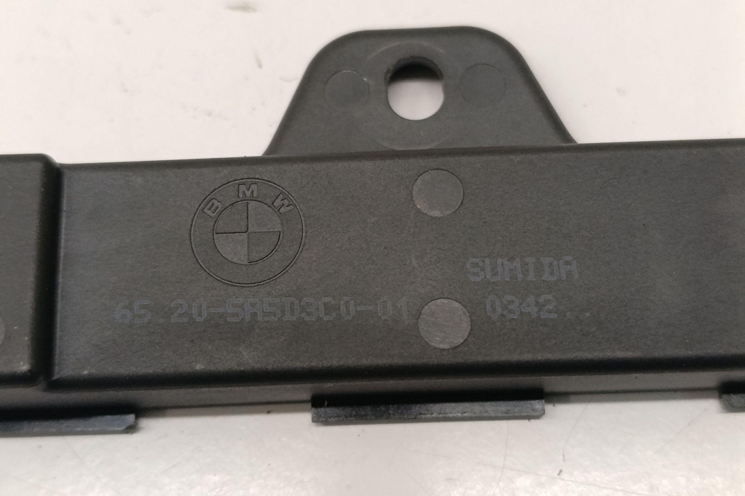BMW 3 Series G20/G21/G28 (2018-2024) Keyless Entry Antenna 5A5D3C0 28261541