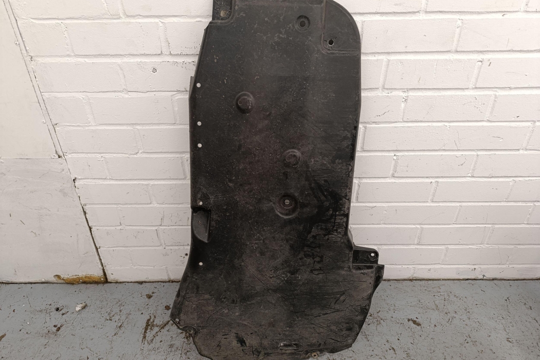 MERCEDES-BENZ C-Class W205/S205/C205 (2014-2023) Rear Middle Bottom Protection A2056908900 28646109