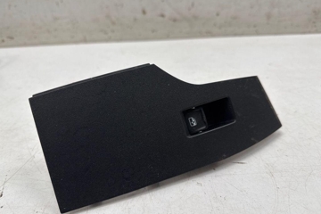 SEAT Arona 1 generation (2017-2024) Front Right Door Window Switch 5G0959855P 30415625