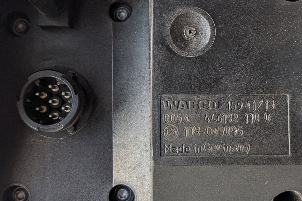 MERCEDES-BENZ ACTROS MP4 (2011-present) Directional control valve WABCO 4461921100,Wabco,SmartBoard 32032346