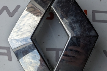 RENAULT TRUCKS Premium (1996-present) Značka na kapote 5010468906 31776606