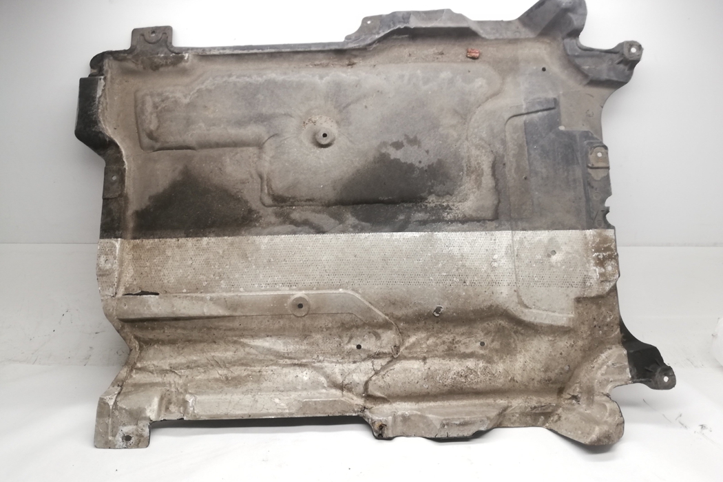 MERCEDES-BENZ C-Class W205/S205/C205 (2014-2023) Aizmugurējais vidējais apakšējais aizsargs A2055200423 15417475