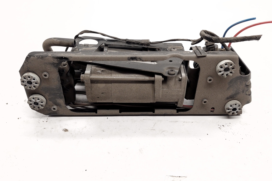 BMW 5 Series F10/F11 (2009-2017) Suspension Compressor 6875176 31964926