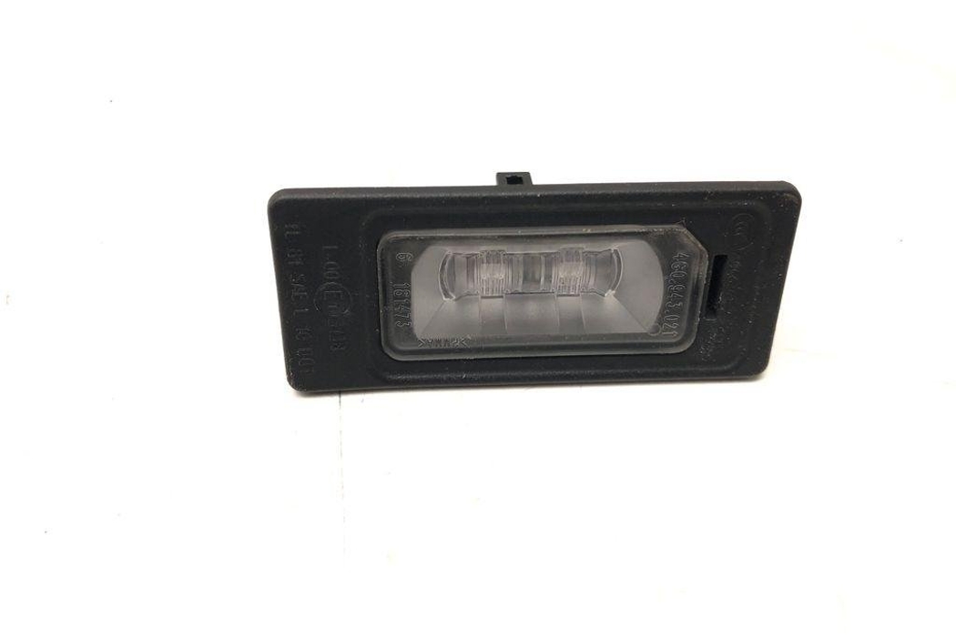 AUDI A4 allroad B8 (2009-2015) Numura zīmes apgaismojums A046341,4G0943021,8T0943021 32205718
