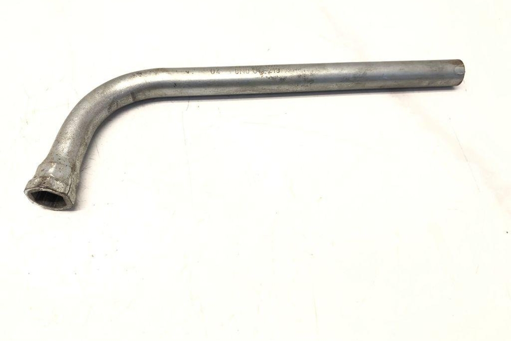 AUDI A4 B9/8W (2015-2024) Ключ для болтов колес 8N0012219 32205810