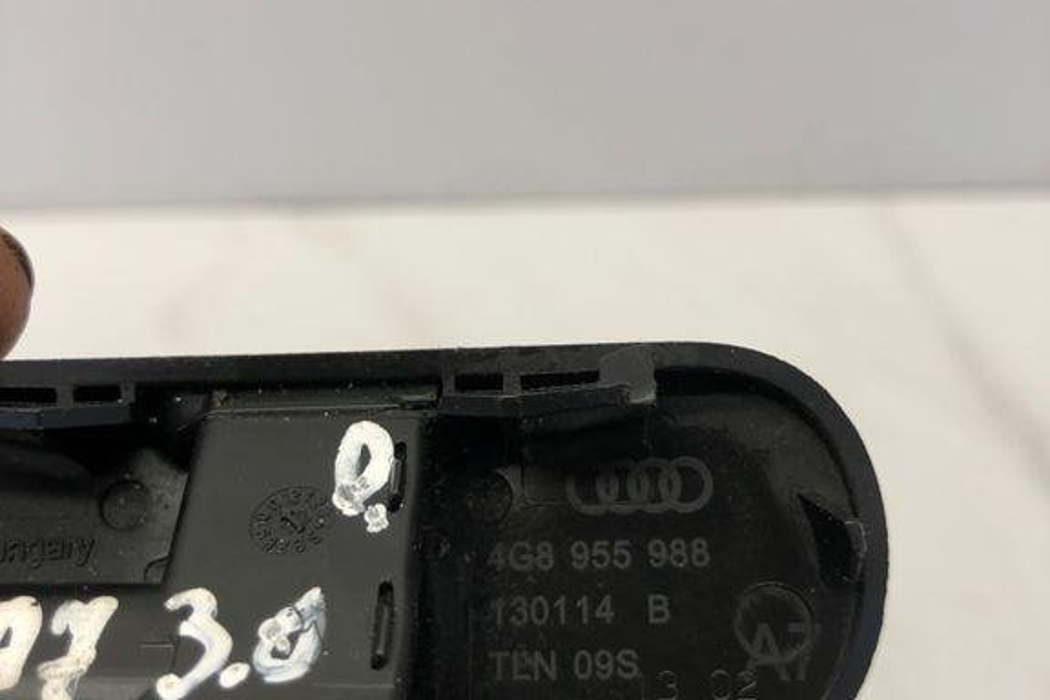 AUDI A7 C7/4G (2010-2020) Форсунка ветрового стекла 130114B,4G8955988 32206781
