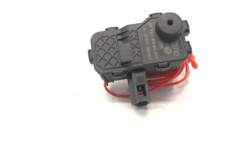 AUDI A5 Sportback Замок крышки топливного бака 8K0862153F,009462 32206210
