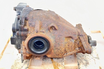 BMW X3 F25 (2010-2017) Aizmugurējais reduktors 7592009,11102900003,3.73 32207197