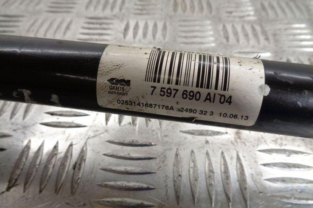 BMW 3 Series F30/F31 (2011-2020) Aizmugurējā labā pusass 7597690 25722678