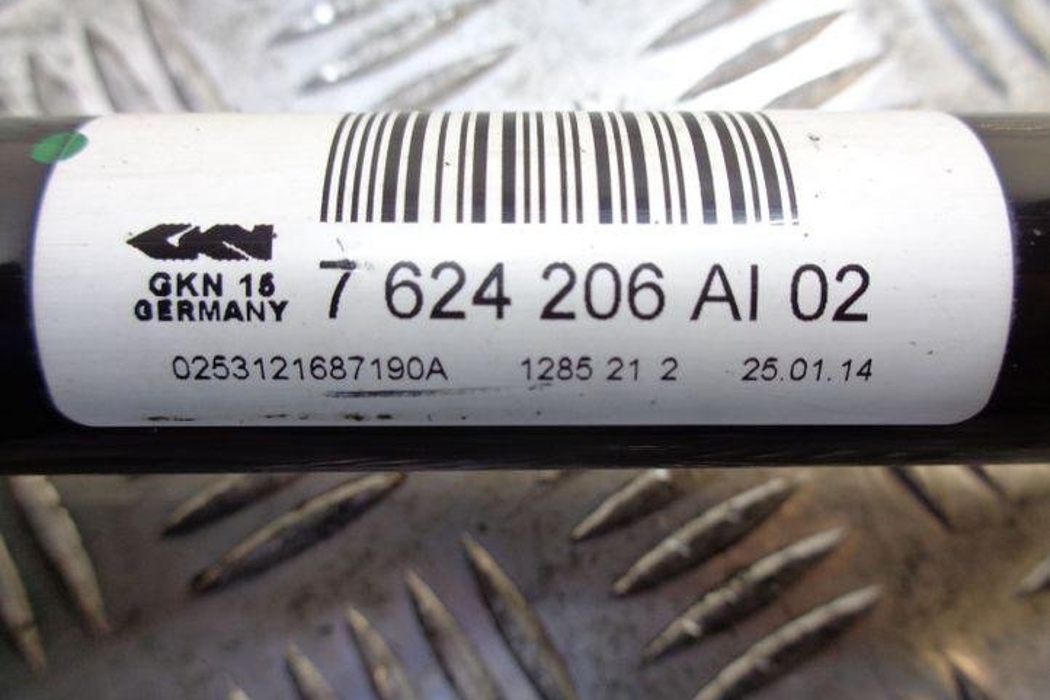 BMW 1 Series F20/F21 (2011-2020) Rear Right Driveshaft 7624206 25723701