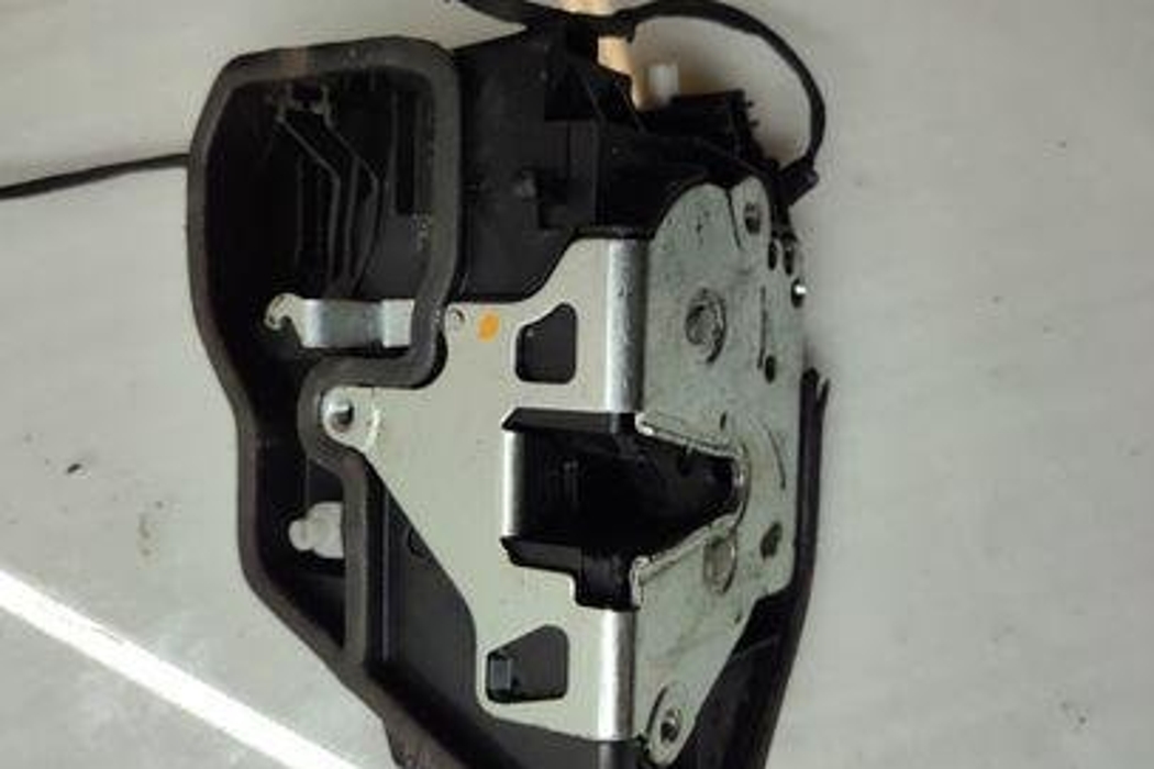 BMW 3 Series Gran Turismo F34 (2013-2017) Aizmugurējo kreiso durvju ārējais rokturis 7202147 25731520