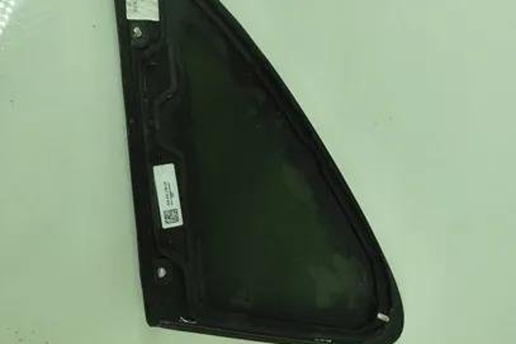 PORSCHE Macan 1 generation (2013-2023) Фортка задняя правая 000255,43R002092,386239 25743569