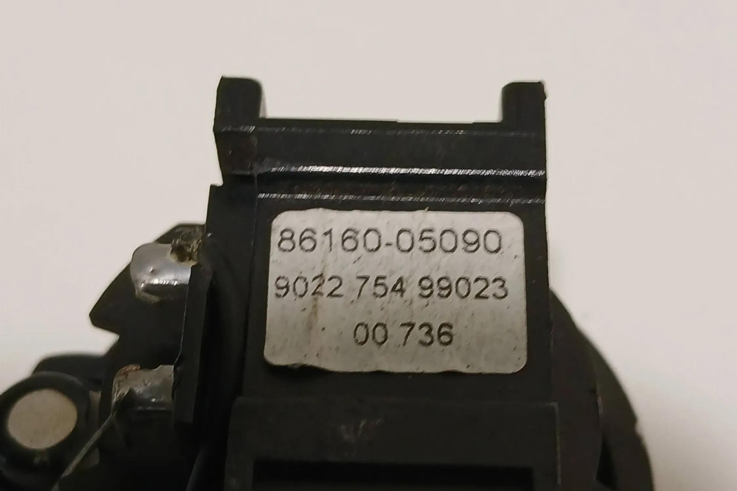 TOYOTA Avensis 2 generation (2002-2009) Priekšējo kreiso durvju skaļrunis 8616005090,902275499023 29711391