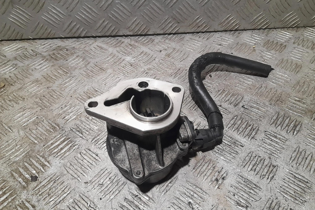 RENAULT Trafic 2 generation (2001-2015) Vacuum Pump 8200072985 29754522