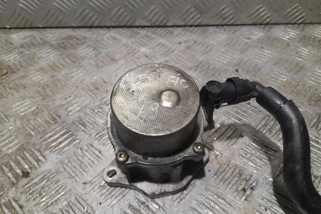 RENAULT Trafic 2 generation (2001-2015) Vacuum Pump 8200072985 29754522