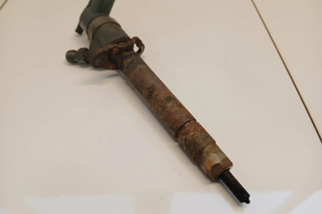 VOLVO S60 1 generation (2000-2009) Bränsleinsprutare 30750283 29479913