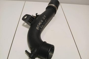 TOYOTA Avensis 2 generation (2002-2009) шланг радиатора интеркулера 173620R010 29490322