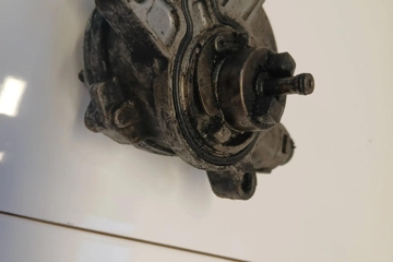 VOLVO V70 2 generation (2000-2008) Вакуумный насос 31219463 29753764