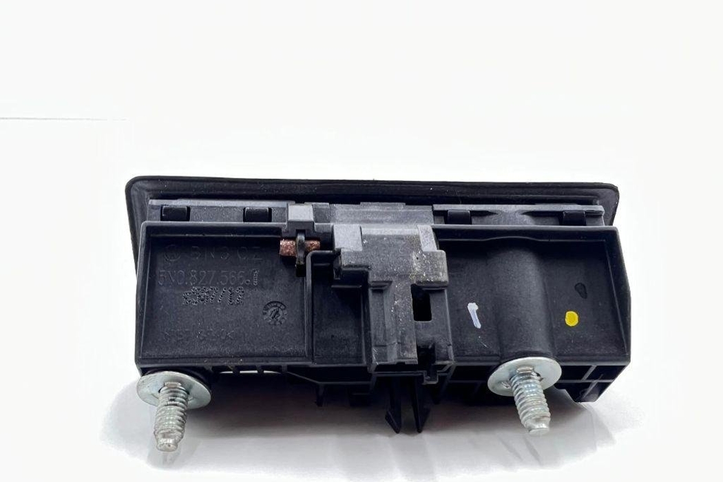 AUDI A7 C7/4G (2010-2020) Bagāžas nodalījuma rokturis 8899996,5N0827566 31895382