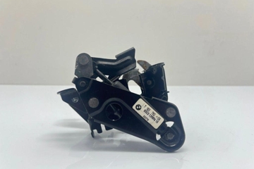 BMW 5 Series F10/F11 (2009-2017) Bonnet Lock C13989610 31893854